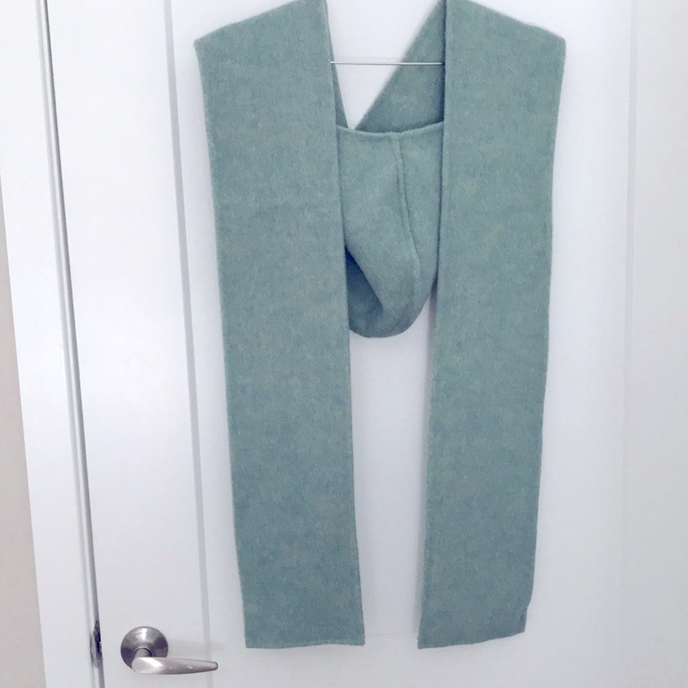 New yak wool felt scarf with hat